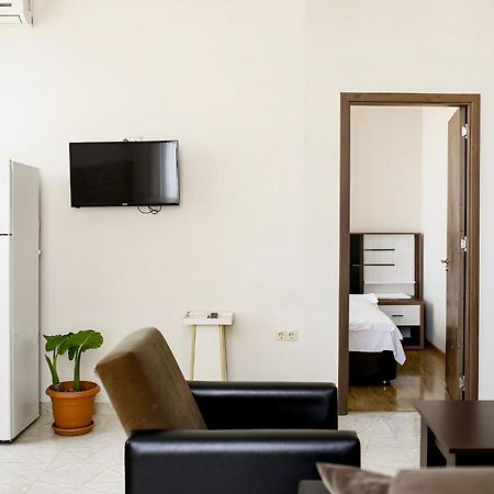 Apartments 37B Μπατούμι Εξωτερικό φωτογραφία