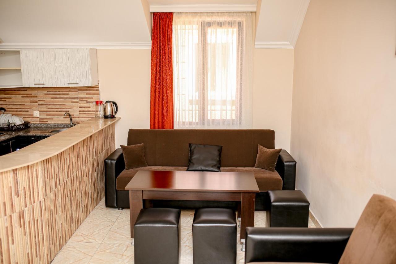 Apartments 37B Μπατούμι Εξωτερικό φωτογραφία